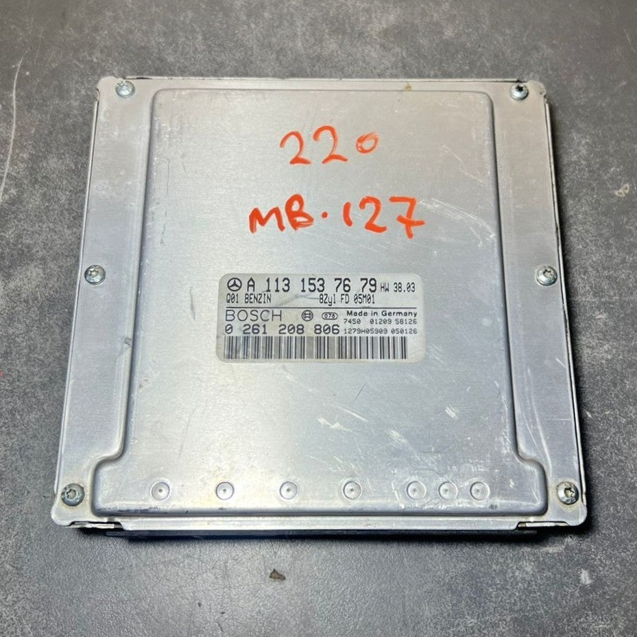 01-06 Mercedes W220 S-Class Engine Control Module Unit ECM ECU A113 1537679