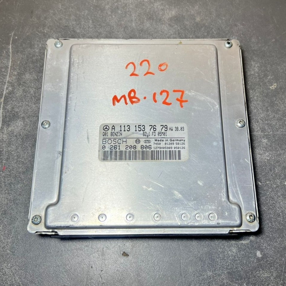 01-06 Mercedes W220 S-Class Engine Control Module Unit ECM ECU A113 1537679 OEM