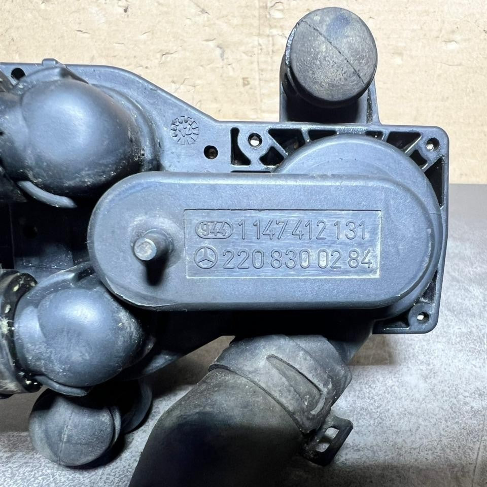 00-06 Mercedes Benz W220 S-Klasse Wasserpumpe Heizungsregelventil A220 8300284