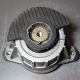 Mercedes-Benz W204 C-Class Engine Mount Support Mounting Bracket A204 2404217