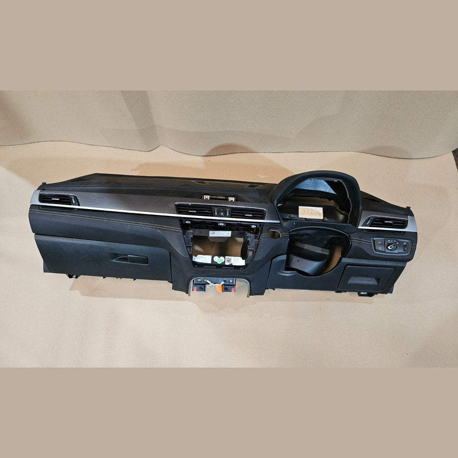 BMW X2 F39, 18dx 2019 B47B RHD DASHBOARD BLACK VIN EG17898